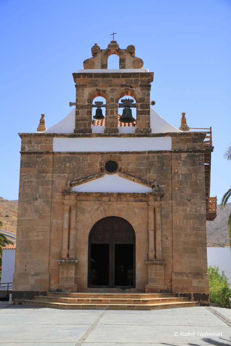 Nuestra Senora de la Pena church near Betancuria village, Fuerte