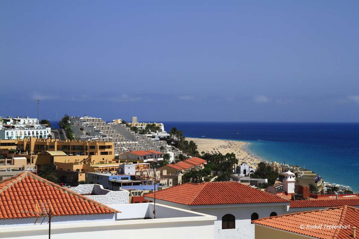 Beautiful beach on the Atlantic Ocean on Fuerteventura in the vi