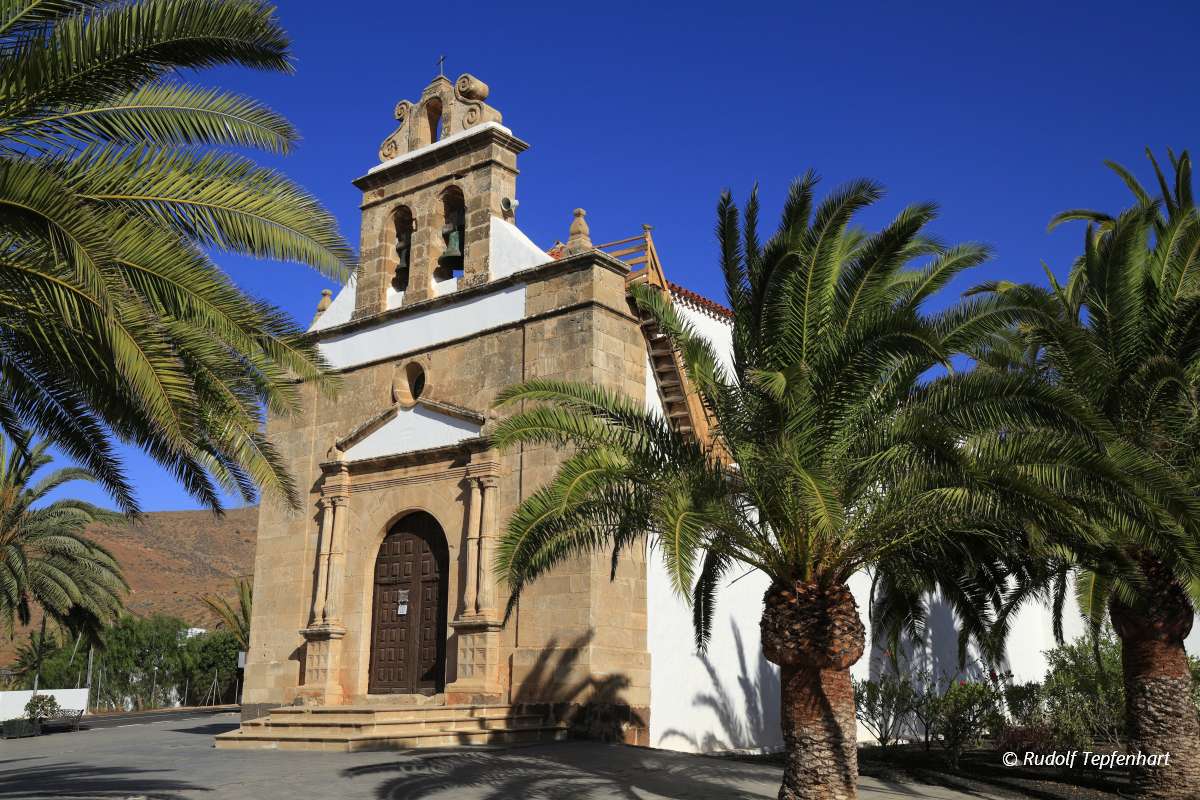 Nuestra Senora de la Pena church near Betancuria village, Fuerte