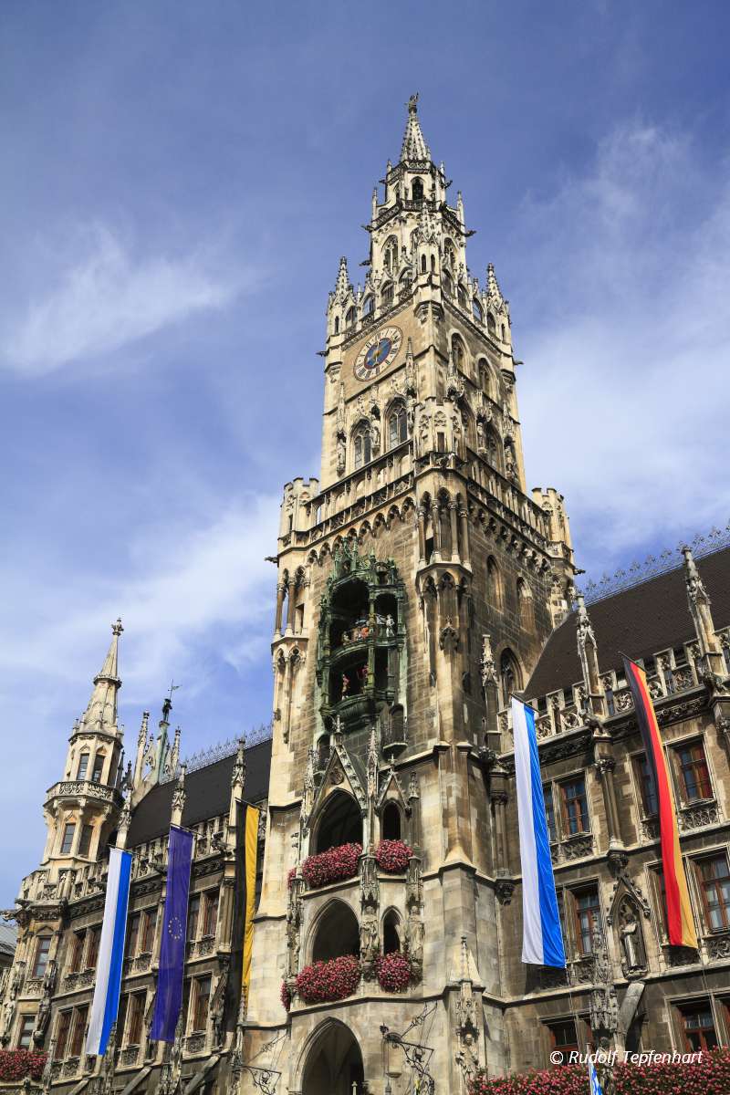 New Town Hall (Rathaus) in Marienplatz