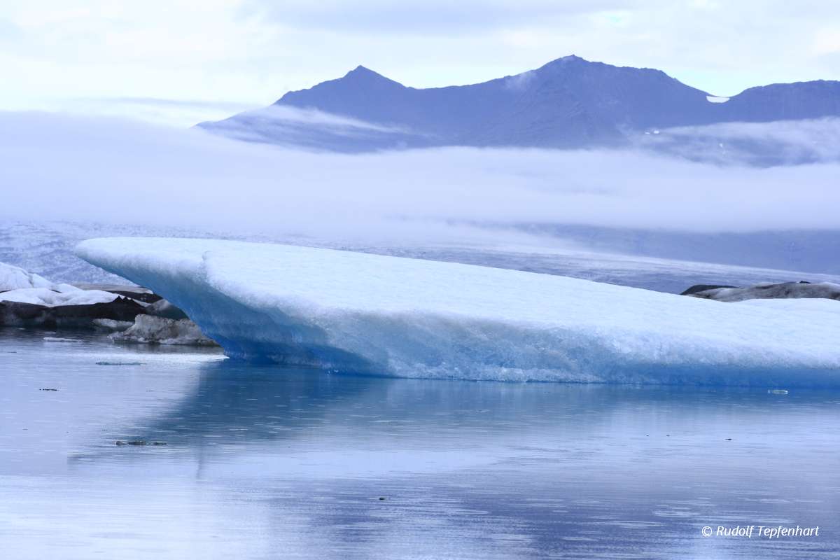 The Jokulsarlon lake