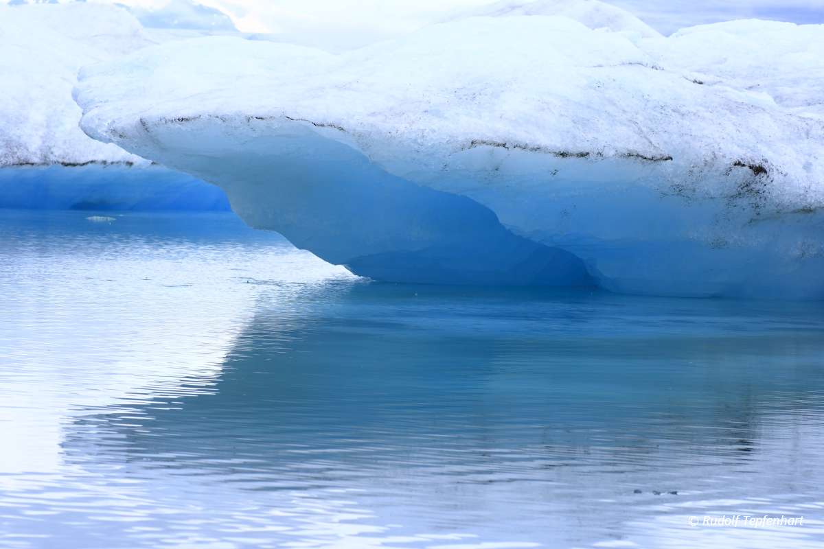 The Jokulsarlon lake