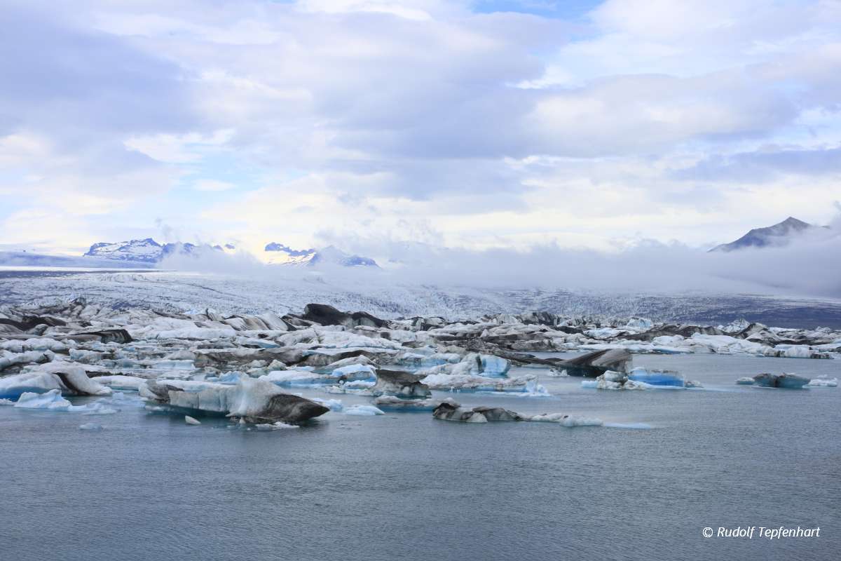 The Jokulsarlon lake