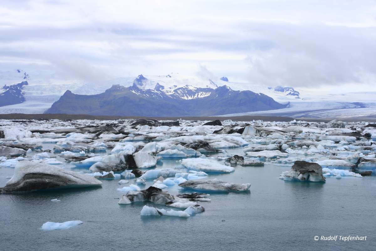 The Jokulsarlon lake