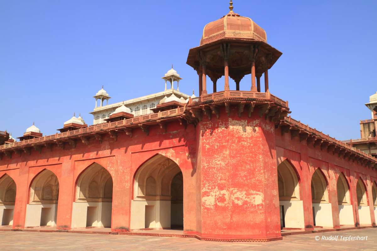 The Tomb of Akbar