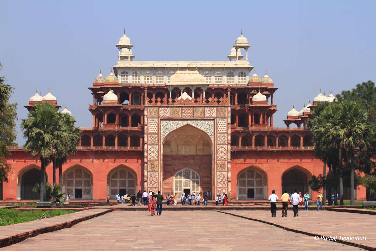 The Tomb of Akbar