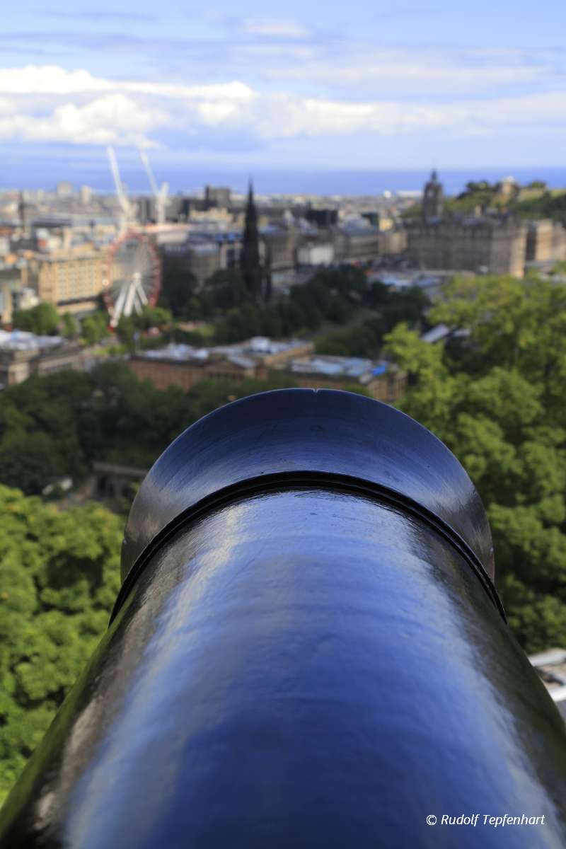 The cannon in the castle of Edinburgh, United Kingdom